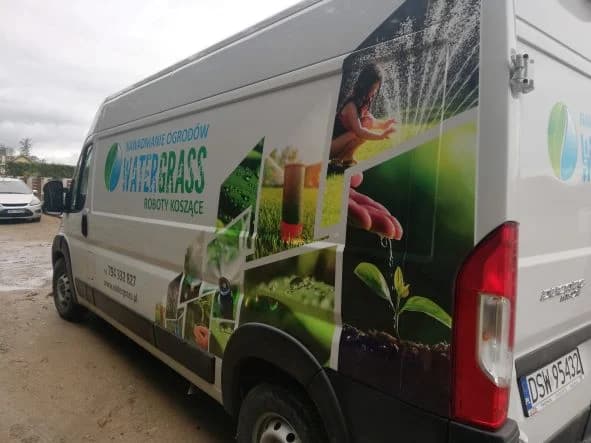 Bus serwisowy WaterGrass — współpraca B2B